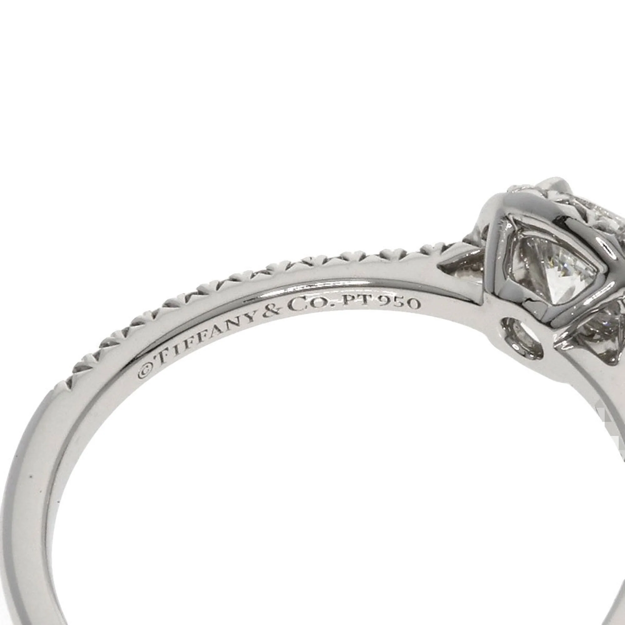 Soleste Ring Platinum with Diamonds 0.40-0.49CT - Image 5