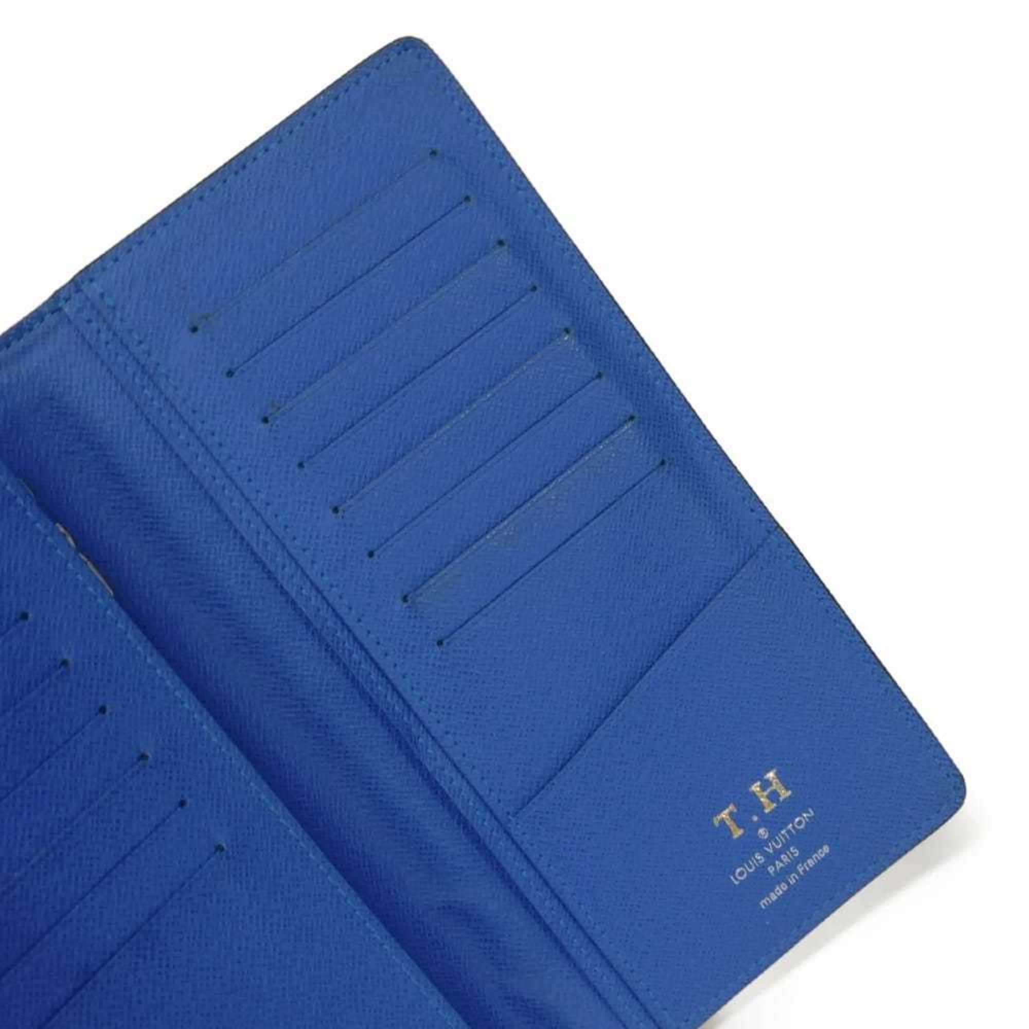 Brazza Wallet Two-Tone Taiga Leather - Image 8